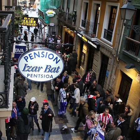 Pension Izar Bat 圣塞瓦斯蒂安 外观 照片